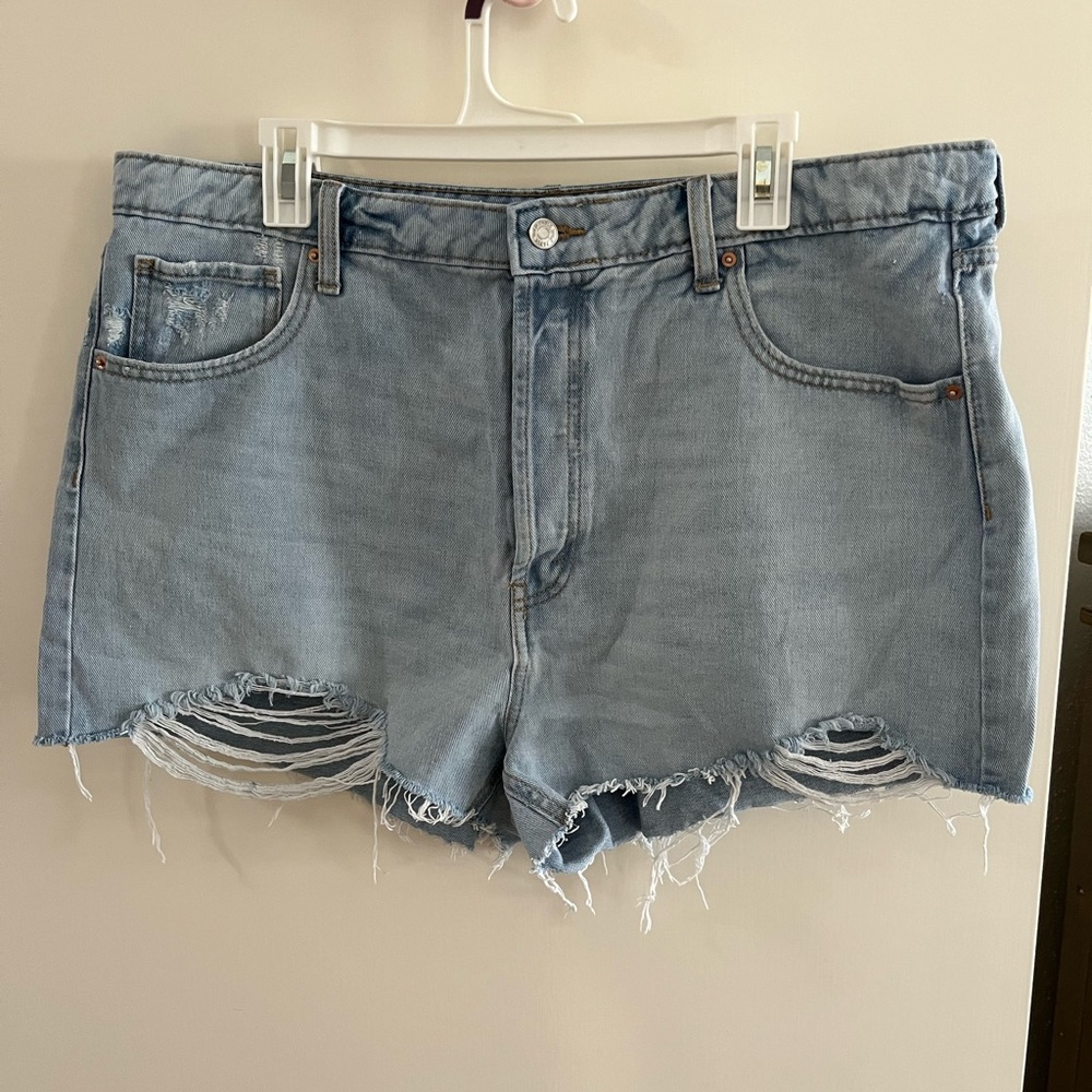 Wild fable distressed jean shorts